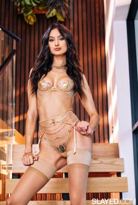 (ถูกสังหาร)– Freespirits— Natalia Nix และ Eliza Ibarra(71P)